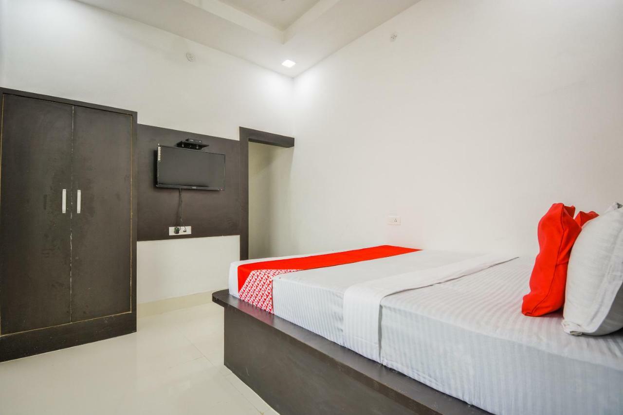 Oyo 43505 Hotel The White House Hisār Exterior photo